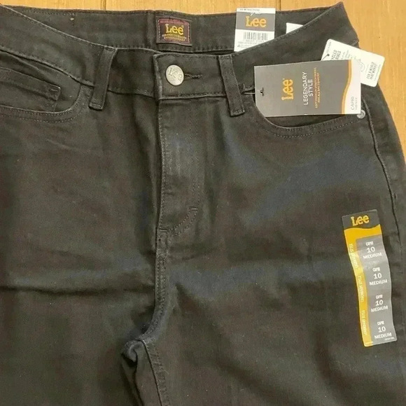 New Lee Mid Rise Capri Black size 10M - Picture 1 of 8